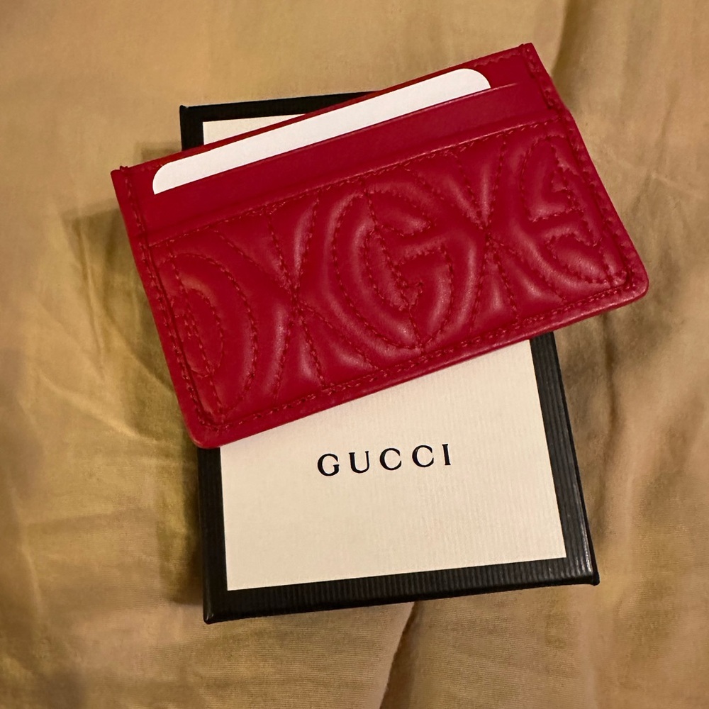 Gucci Marmont brand new red card case!